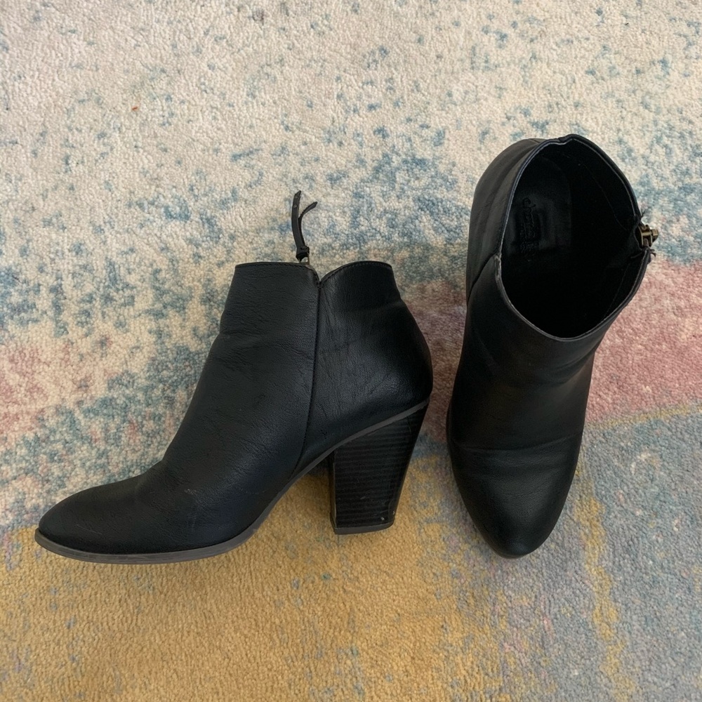 Black ankle boots.